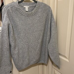 H&M light gray sweater